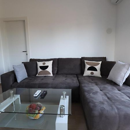 Medulin - Dani Apartment מראה חיצוני תמונה