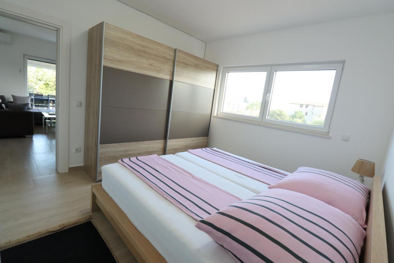 Medulin - Dani Apartment מראה חיצוני תמונה