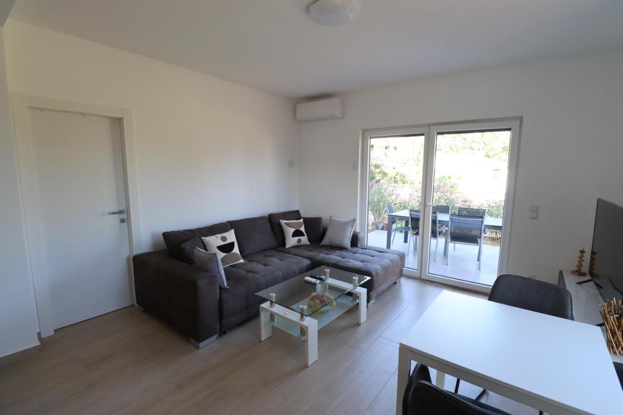 Medulin - Dani Apartment מראה חיצוני תמונה